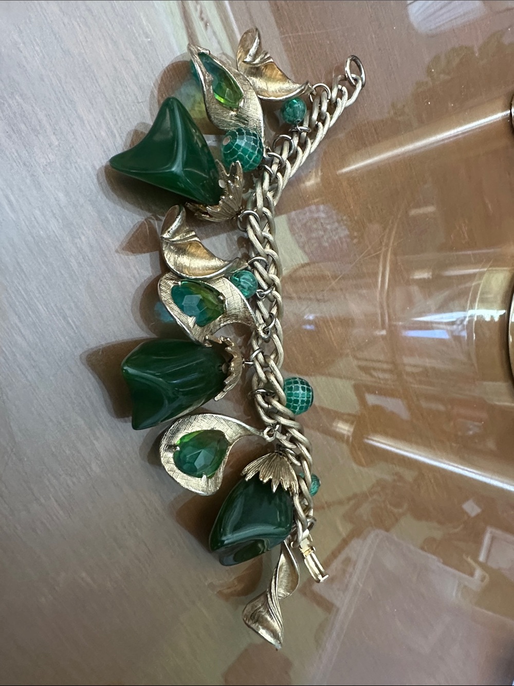 Vintage Desirable Gold-Tone Bracelet with Emerald Green Bakelite Charm Drops